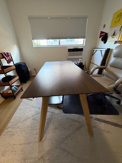 A25 THORSTEN 63” Desk – Dark Walnut