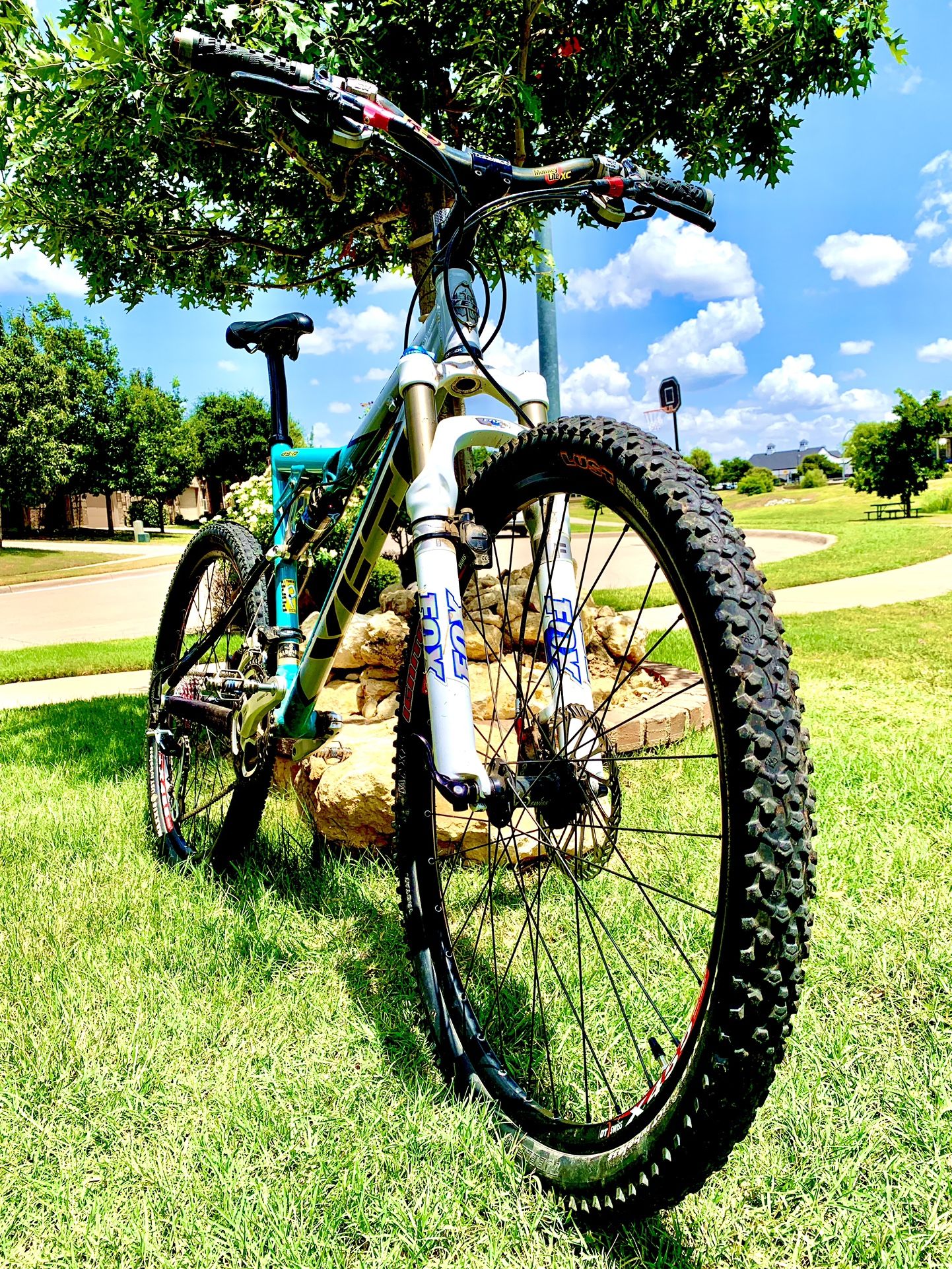 YETI FULL SUSPENSION BIKE(great SHAPE & CONDITION:10/10)