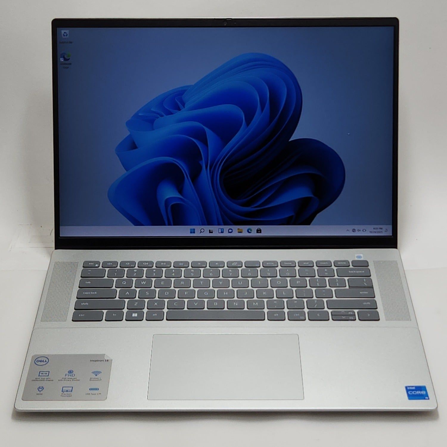 Dell Inspiron 16 5620 16" i5-1235U 1.3GHz 16GB RAM 512GB SSD