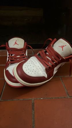 Jordan 1 Low SE Dune Red lobster