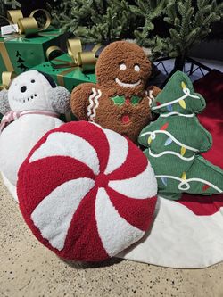 Christmas Decorative Throw Pillows