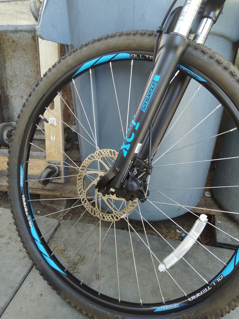Aggressor Pro GT Mountain Bike M 27.5