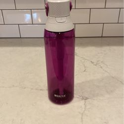 Brita Premium Filtering Water Bottle - Hard Sided Plastic, 26 oz