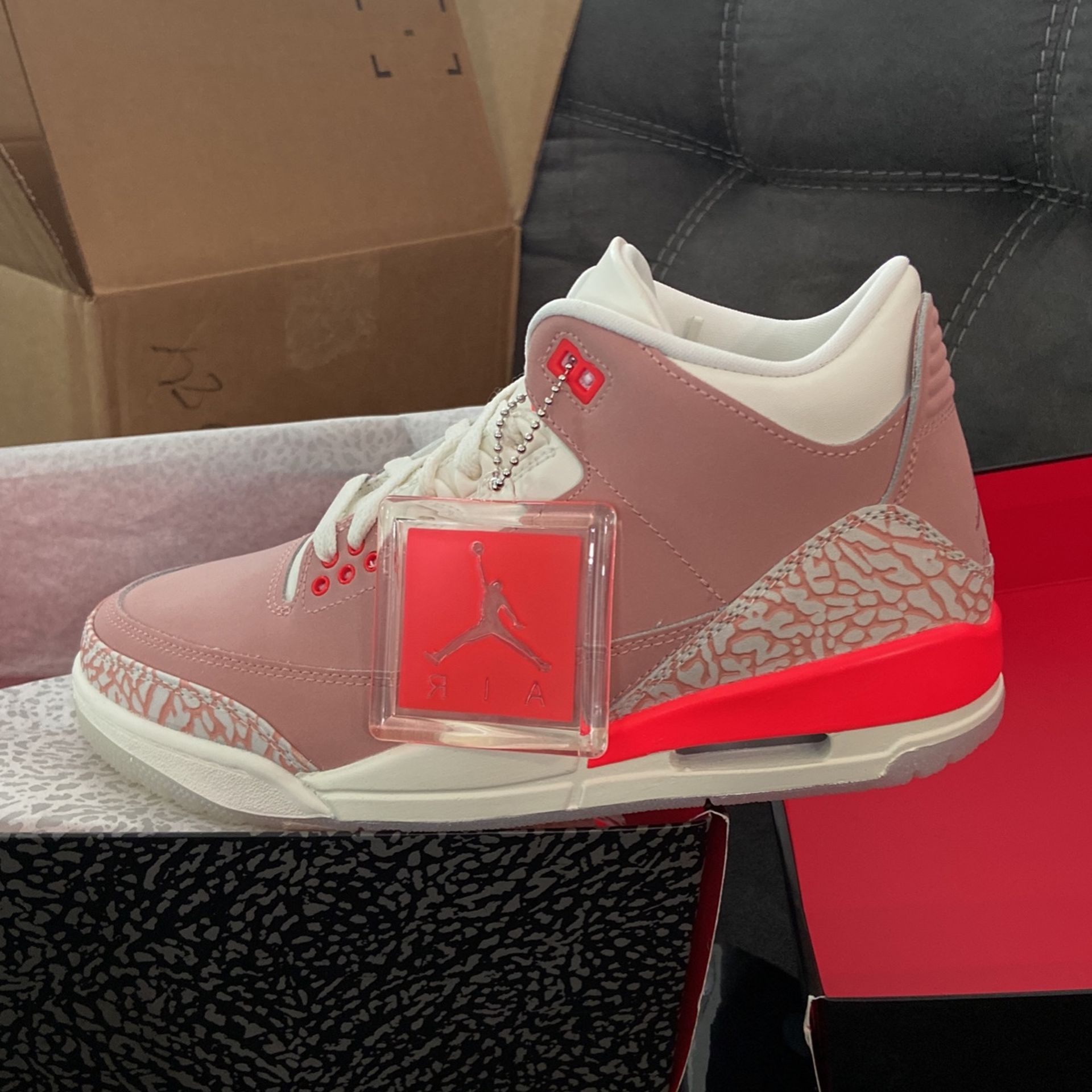Jordan Air Jordan 3 Retro Rust Pink/Bright Crimson-Sail Rose Rouille/Cramoisi VIF