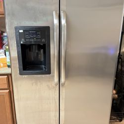 GE Fridge - Fixer Upper
