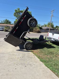 Dump trailer.