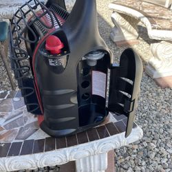 Me queda uno de estos calentadores de ambiente mr heater está nuevo usa gas propano ideal para camping me queda 1 $70