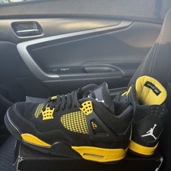 Thunder 4’s - size 8.5 