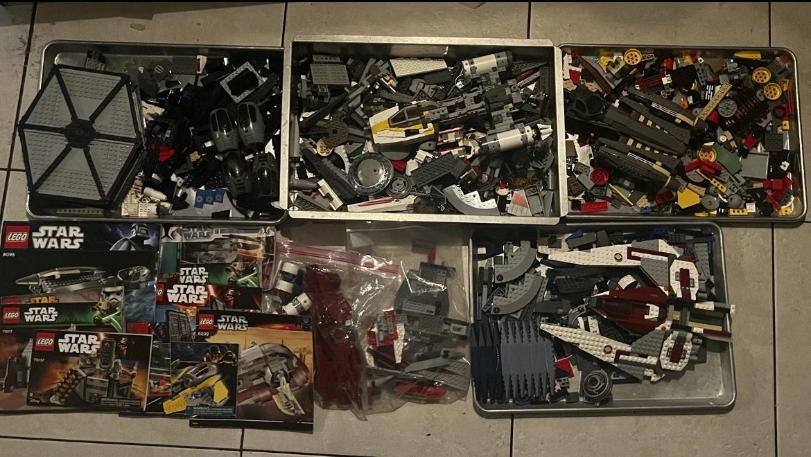LEGO Star Wars Bulk Lot 16 Lbs –Parts, Pieces & Partial Sets