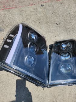 2007-2014 / Escalade ESV 2007-2014 Headlights 