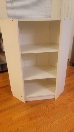 White Corner Bookshelf / Display Shelf
