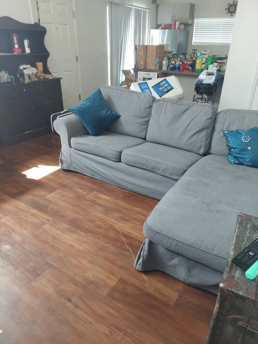 Sectional Couch 