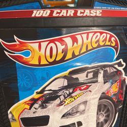 Hot Wheels 100 Car Case+++Not for free make an offer