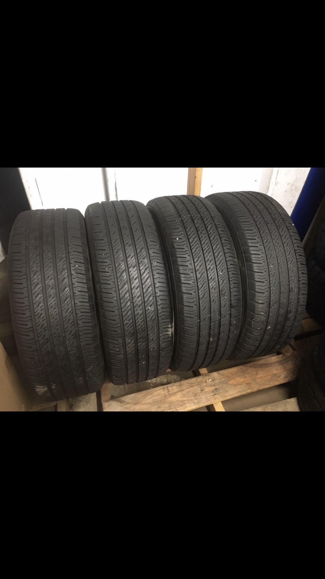 (4) P265-60R18 tires hankook suv or truck