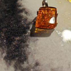 Amber Pendant 