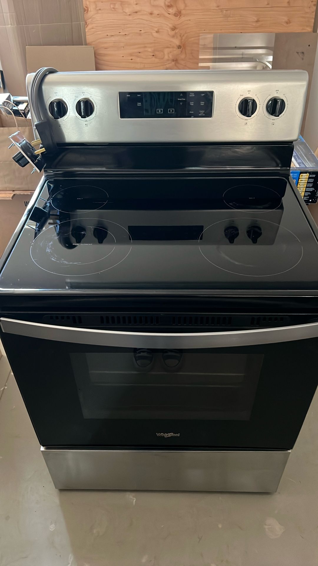 Whirlpool ⚡️Freestanding Electric Range ⚡️