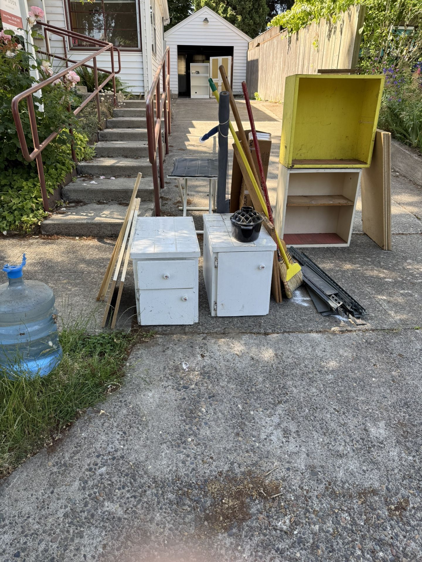 Free Storage Cabinets And Shelves