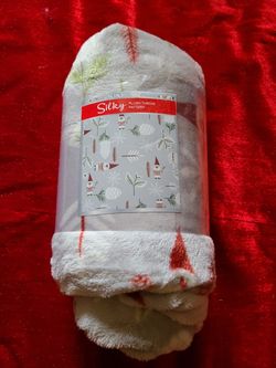 Beautiful new plush throw