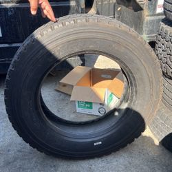 22570R19.5