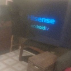 Smart TV Plasma Size 65 Inch Great Shape Ready To Ride Come With Remote Control 