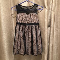 Holiday youth dress (size 8-10)