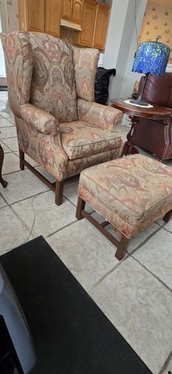 Ethan Allen Armchair With Ottoman