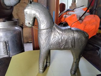 india art. Silver horse