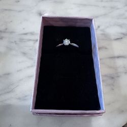 VVSI Moissanite Engagement Ring