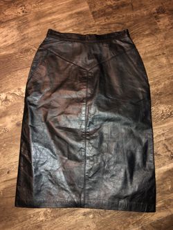 Vintage Black Leather Skirt with Pockets Size 5/6