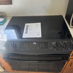 GE Slide In / Drop In Elec Stove - New. $1000 -OBO. (Bristol)