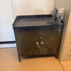 Heavy-Duty Metal Workbench with Bench Vise – 36” Wide