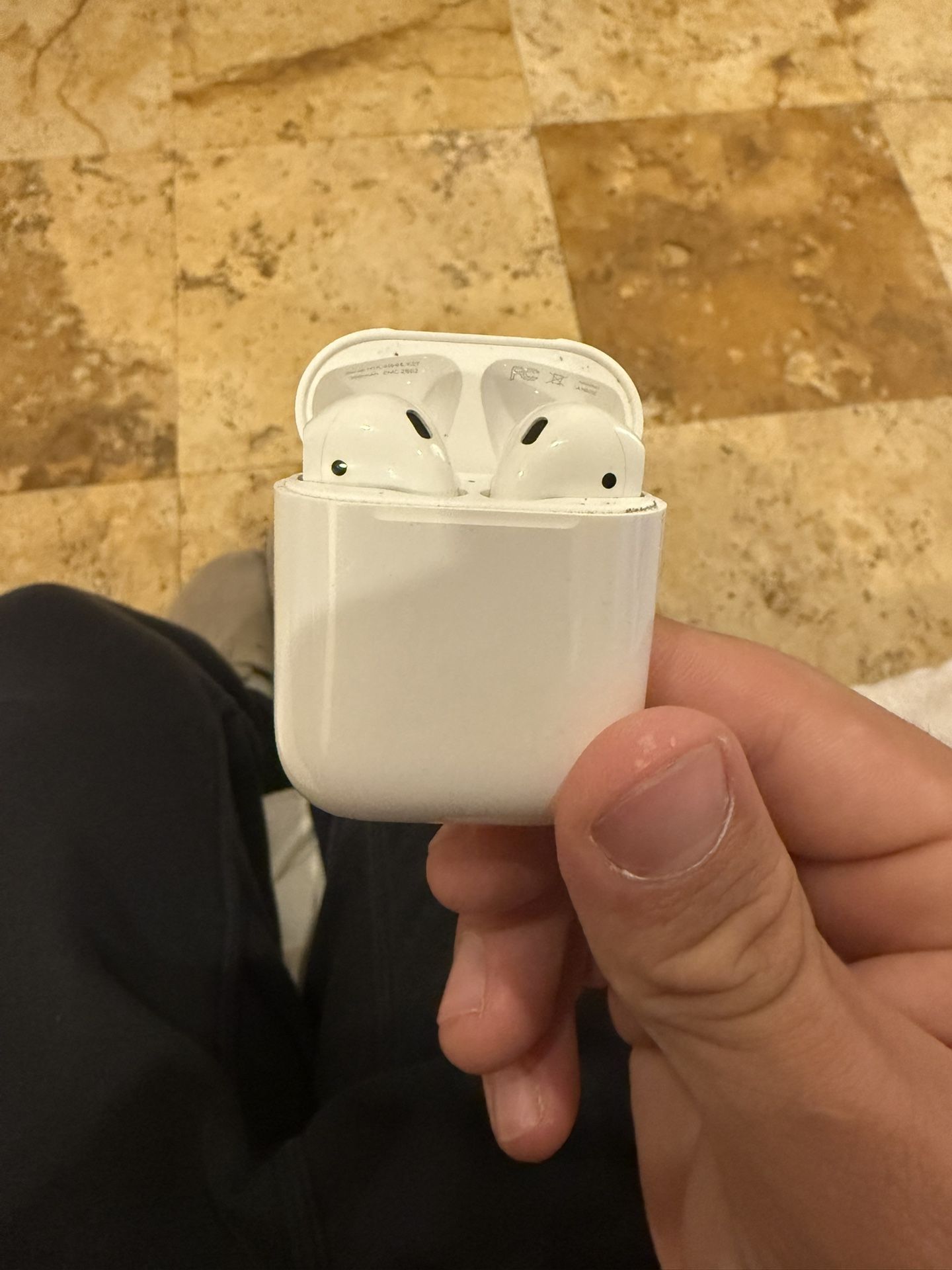 Airpods 1