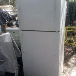 Whirlpool Refrigerator 