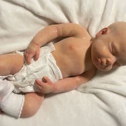 Infant world of reborn dolls