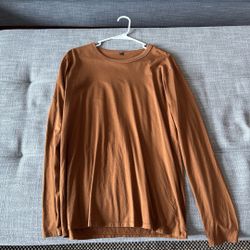 Lululemon Long Sleeve - L