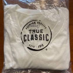 New! True Classic Men's White V-Neck T-Shirt size XXL - NWT   💪 Accentuates Your Arms & Shoulders  
