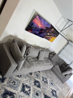 * Like New * Gray Cloud sectional sofa ( Free Delivery )