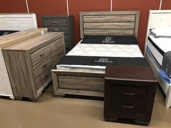 Queen Bedroom Set
