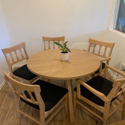 Circle Table 