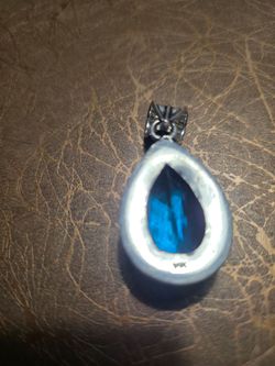 Blue topaz pendant