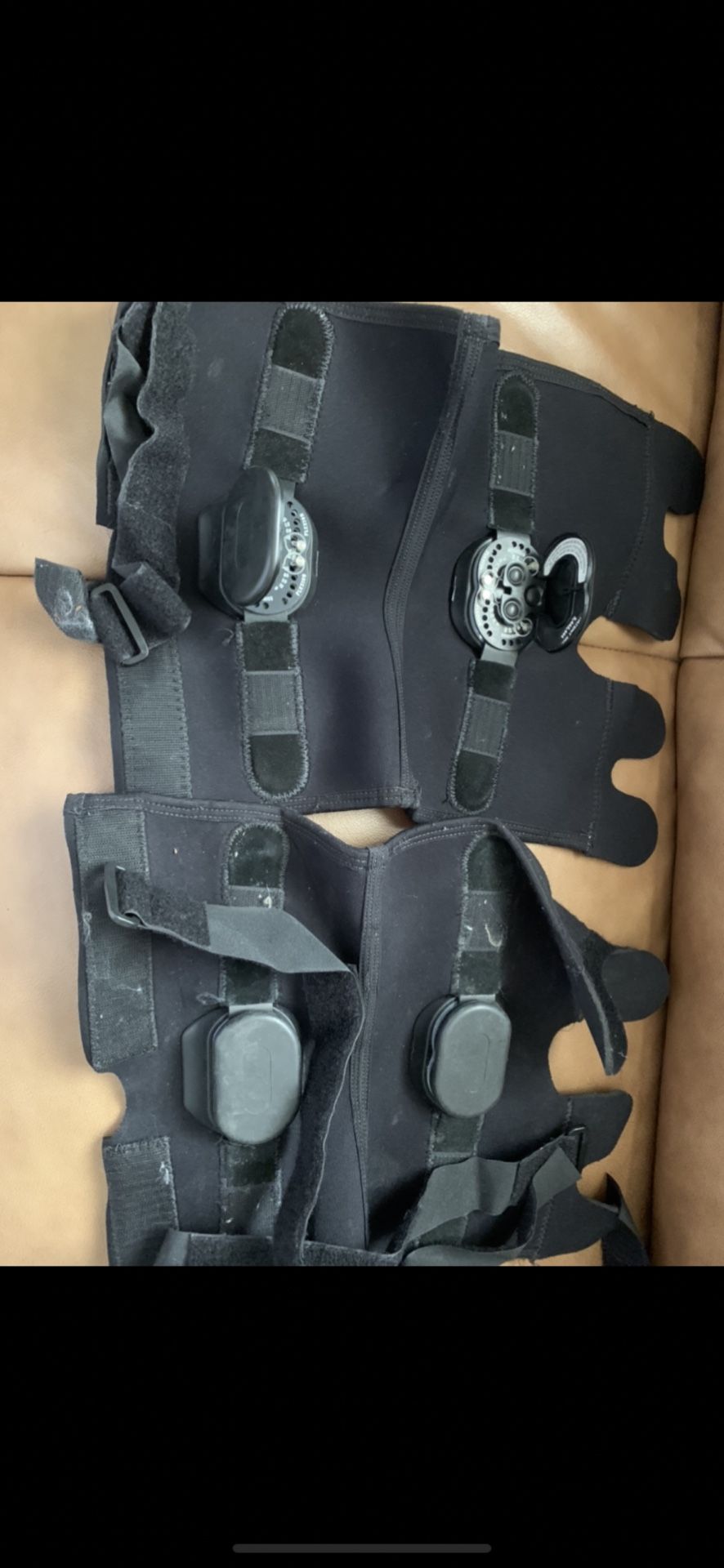 Dos Rodilleras Con Graduación $12 Cada Una
