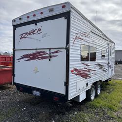 2006 Rage’n Toy hauler 23’