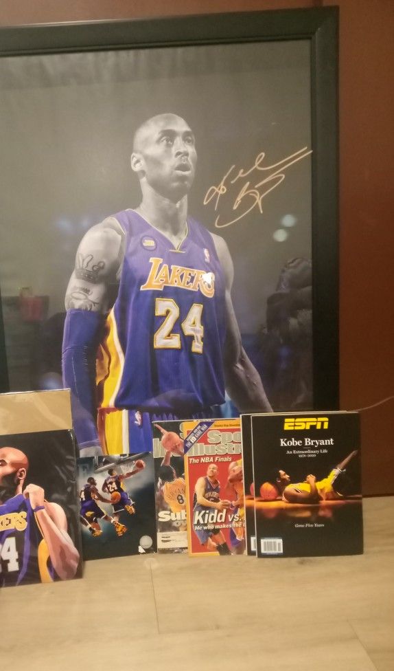KOBE BRYANT ITEM'S