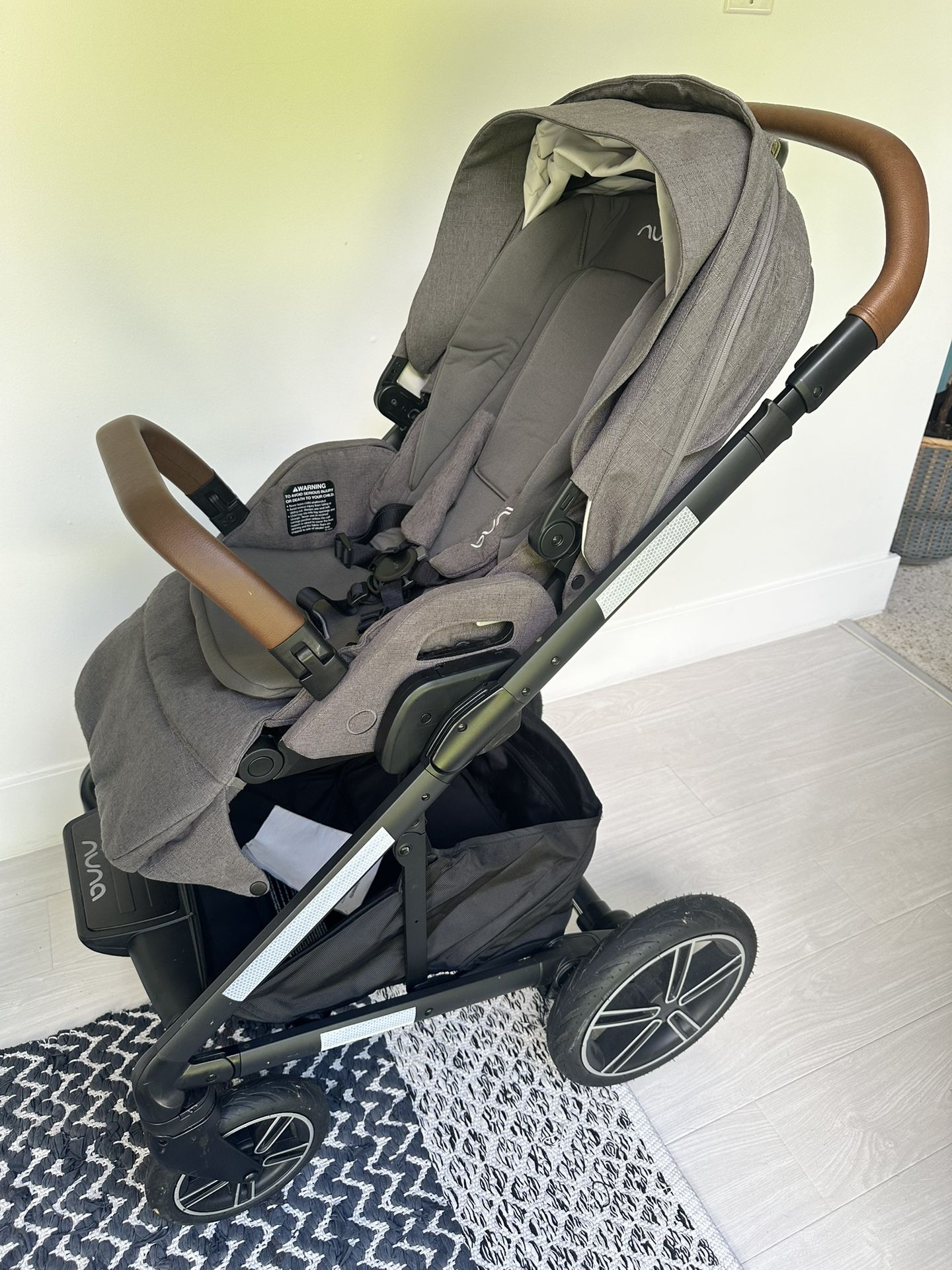 Nuna Mixx Stroller With Car Seat Attachment