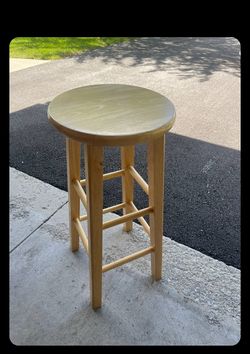 Wood bar stool