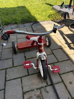 radio flyer classic tricycle