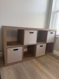 8-Cube Storage Organizer with 4 Fabric Bins – Excellent Condition