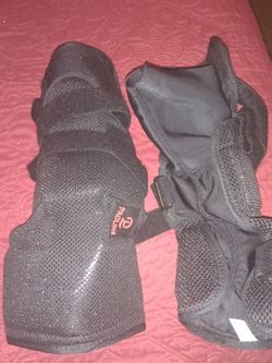 Wrist hand brace