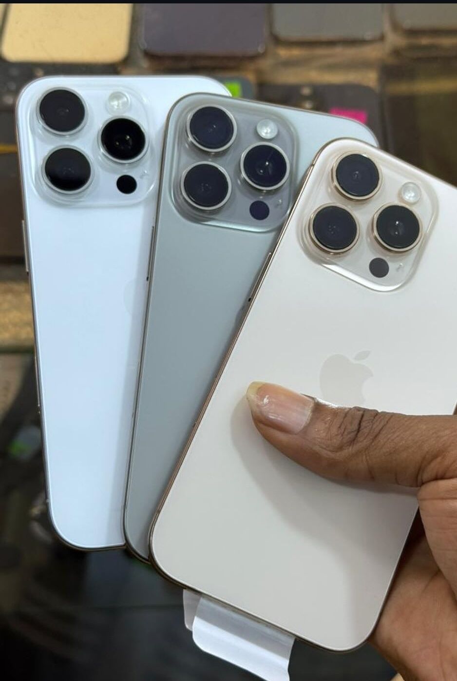 𝚒𝙿𝚑𝚘𝚗𝚎 16 Pro 𝚞𝚗𝚕𝚘𝚌𝚔𝚎𝚍 𝚠𝚒𝚝𝚑 𝚠𝚊𝚛𝚛𝚊𝚗𝚝𝚢