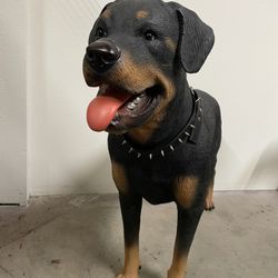 Rottweiler Statue 